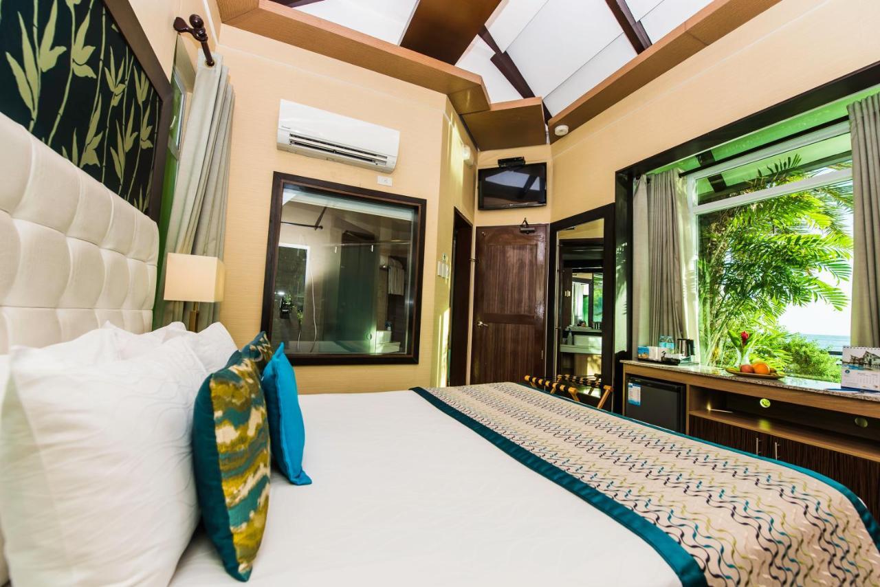 Acuatico Beach Resort & Hotel Inc. San Juan  Buitenkant foto