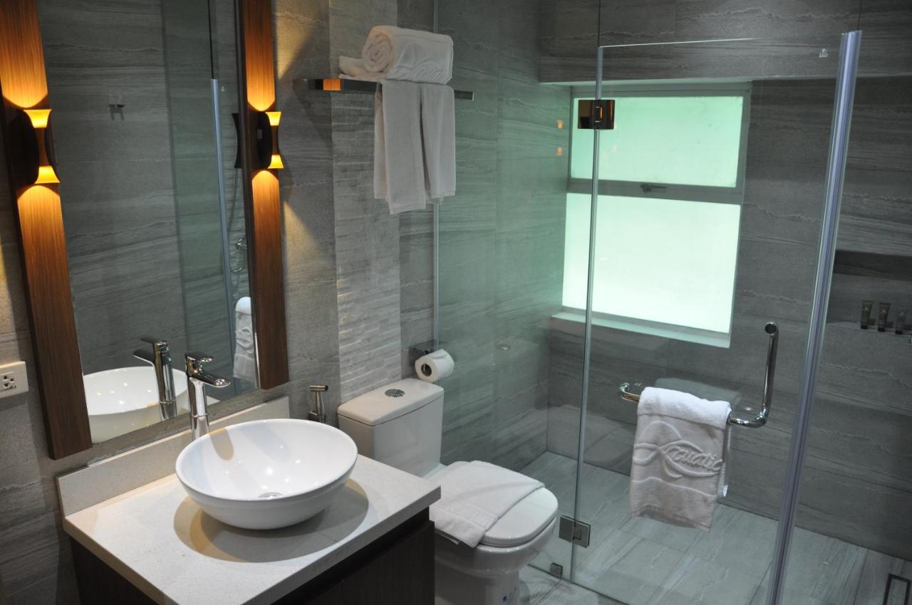 Acuatico Beach Resort & Hotel Inc. San Juan  Buitenkant foto